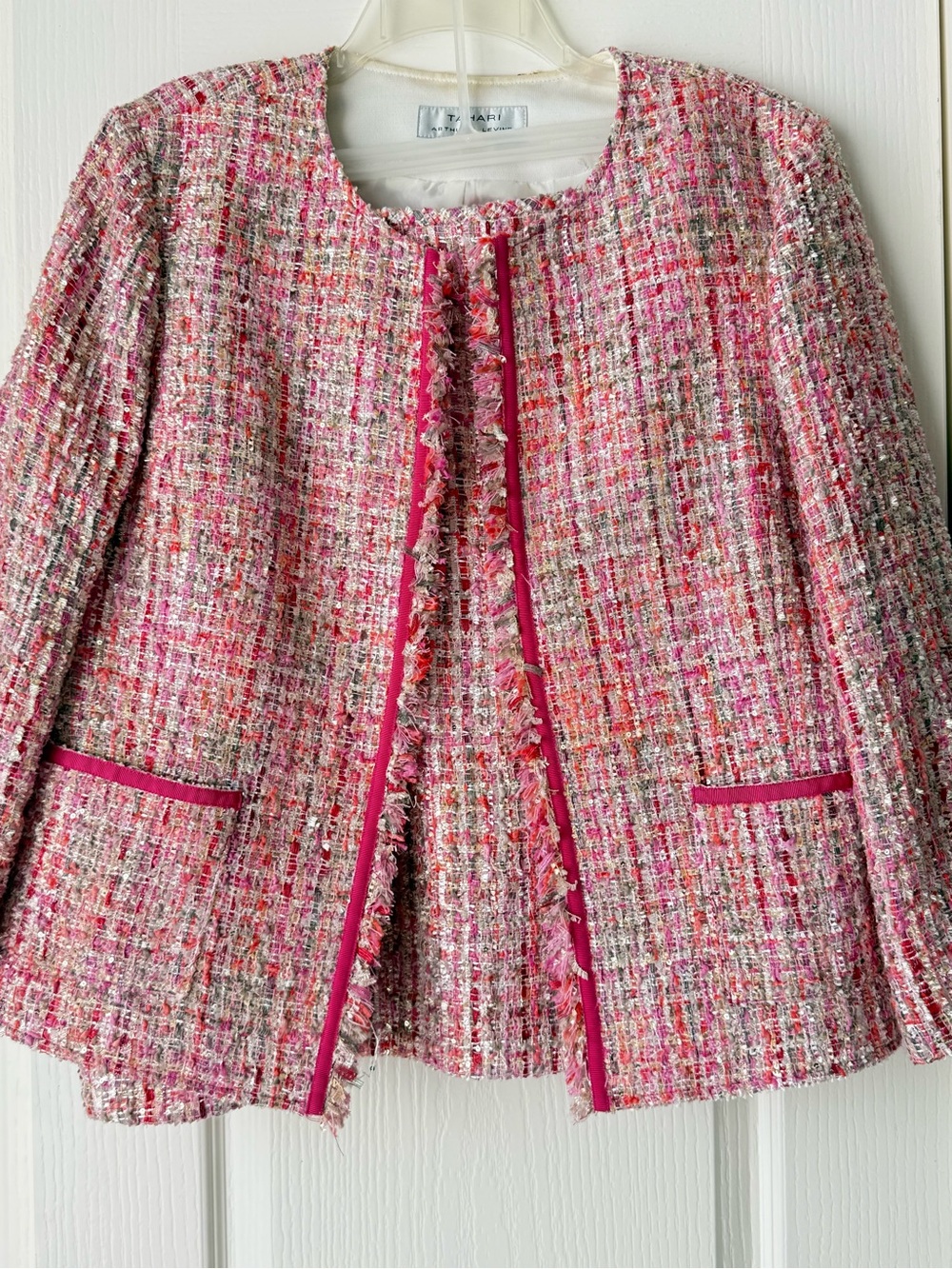 Tahari 2 pc tweed sequin blazer & skirt 16/16P